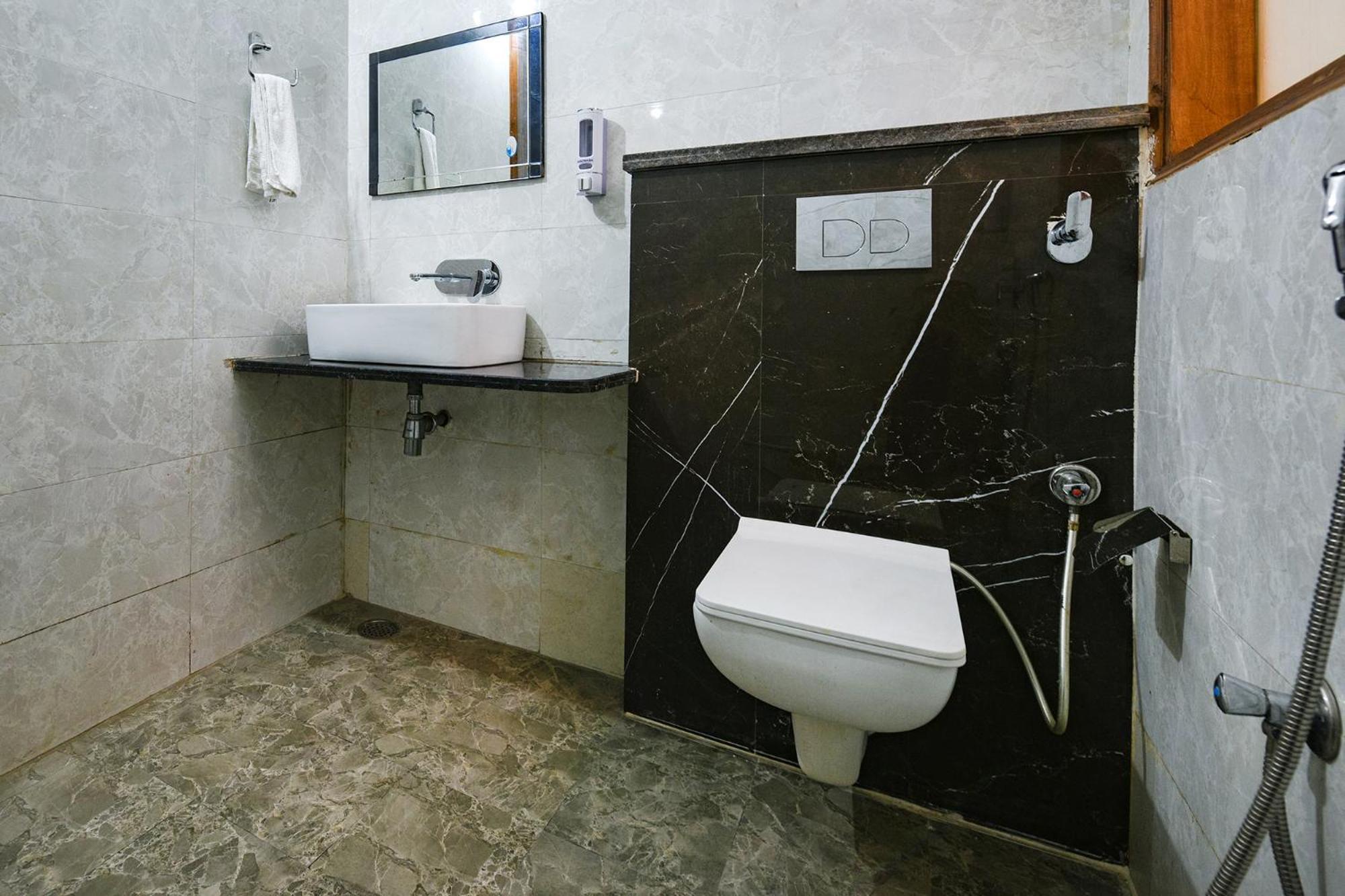 FabHotel Rainam Gurgaon Exterior foto